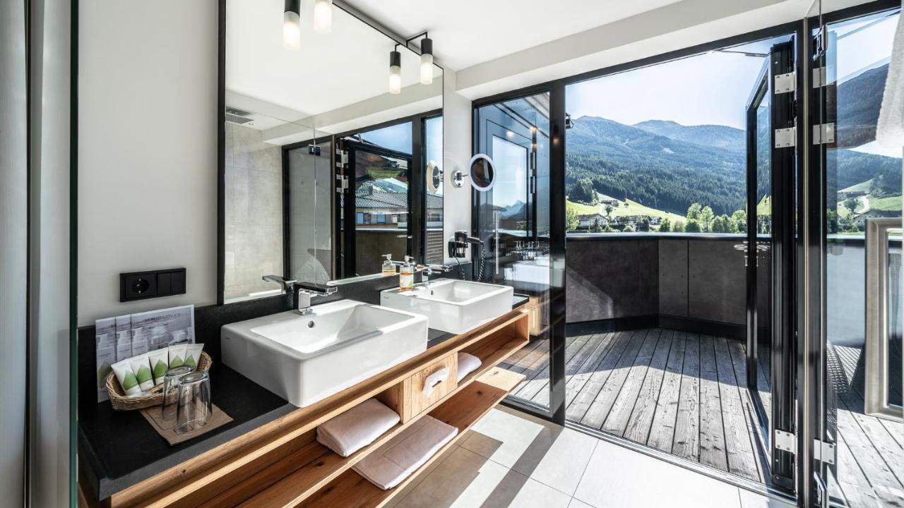Dolomiten Residenz - Sporthotel ジリアン エクステリア 写真